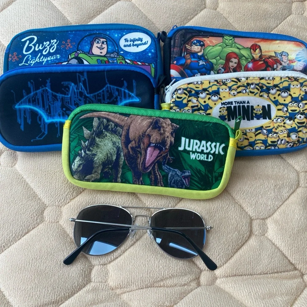 Kids Boys Eyeglasses Case Lot Of 5 +‎ Sunglasses Buzz Minion avengers Batman